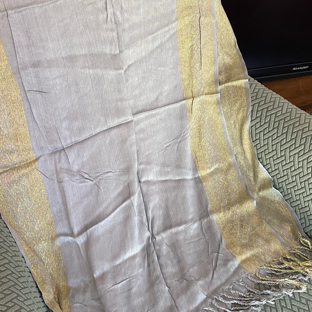 Scarf - Picture 3 of 4